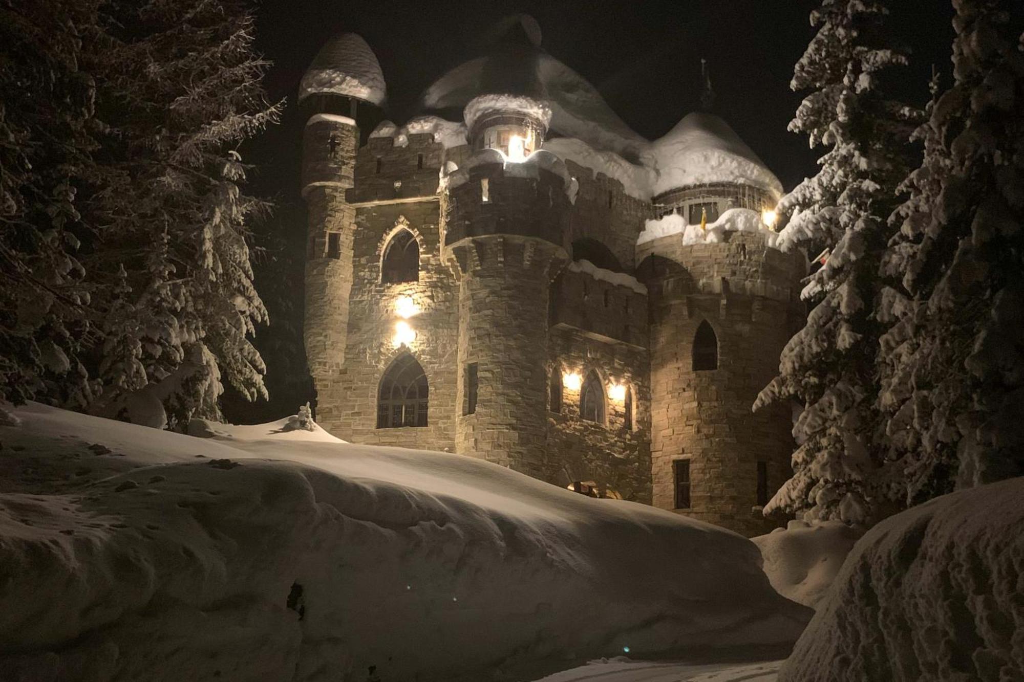 Schweitzer Castle Sandpoint Exterior foto
