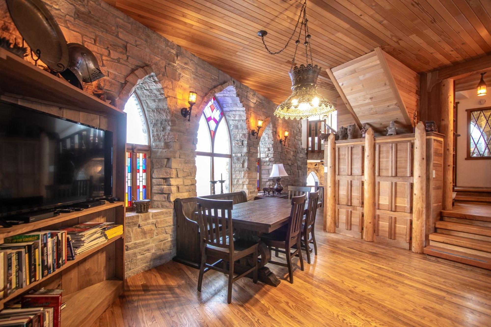 Schweitzer Castle Sandpoint Exterior foto