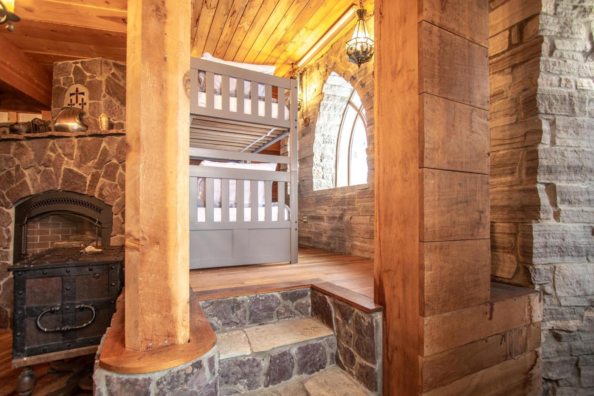 Schweitzer Castle Sandpoint Exterior foto